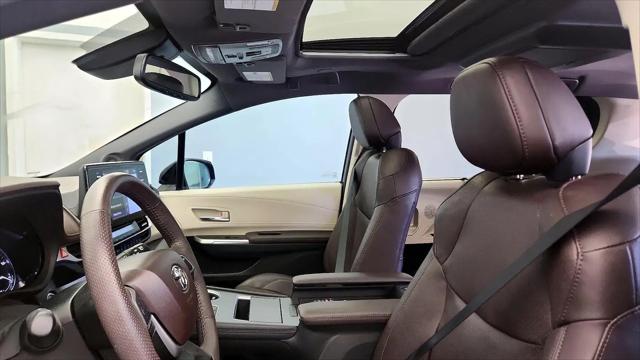 2023 Toyota Sienna Platinum