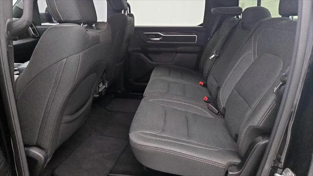 2020 Ram 1500 Big Horn Crew Cab 4x4 5'7" Box