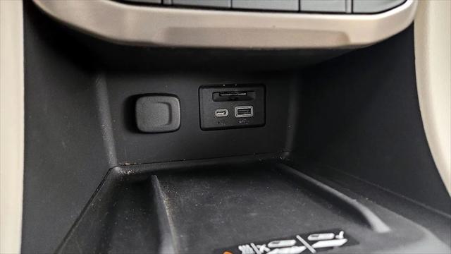 2023 GMC Acadia AWD Denali