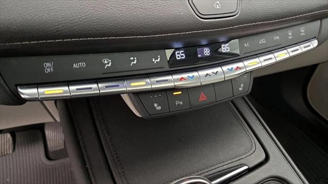 2023 Cadillac XT4 AWD Luxury