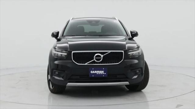 2021 Volvo XC40 T5 Momentum