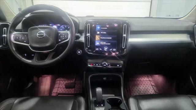 2021 Volvo XC40 T5 Momentum