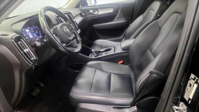 2021 Volvo XC40 T5 Momentum