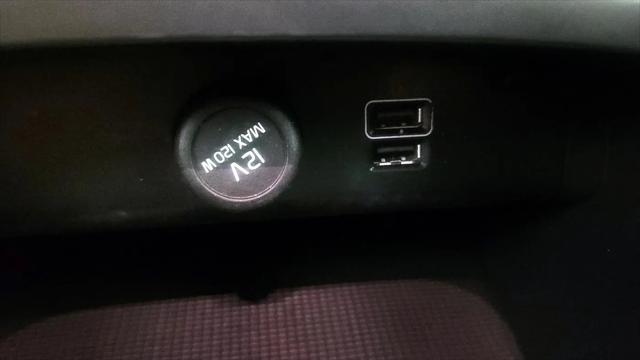 2021 Volvo XC40 T5 Momentum