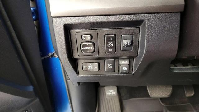 2018 Toyota Tundra SR5 5.7L V8