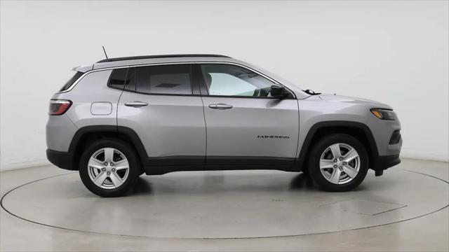 2022 Jeep Compass Latitude FWD