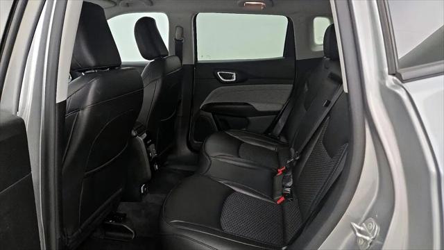 2022 Jeep Compass Latitude FWD