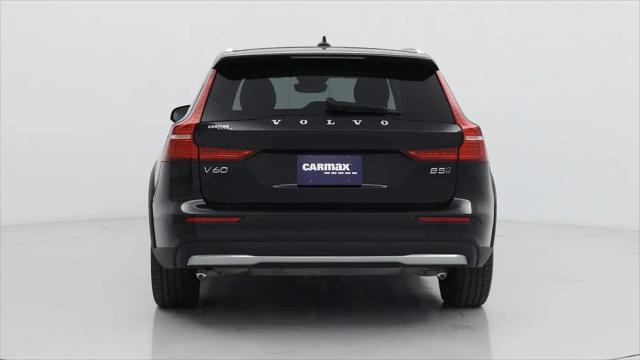2025 Volvo V60 Cross Country Plus, B5 AWD Gas (mild hybrid)