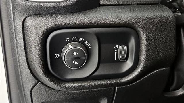 2022 Ram 1500 Big Horn Crew Cab 4x4 5'7" Box