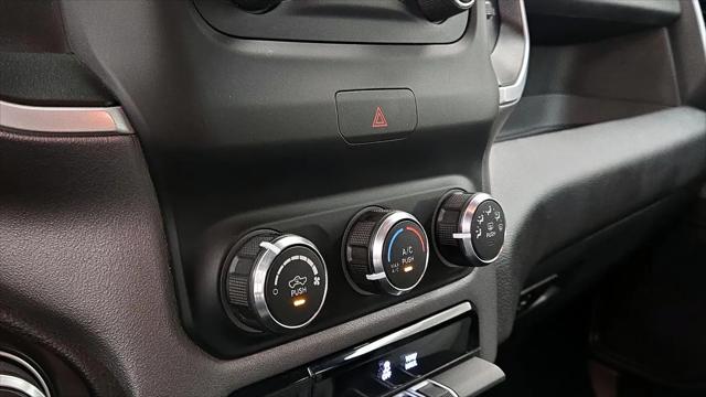 2022 Ram 1500 Big Horn Crew Cab 4x4 5'7" Box