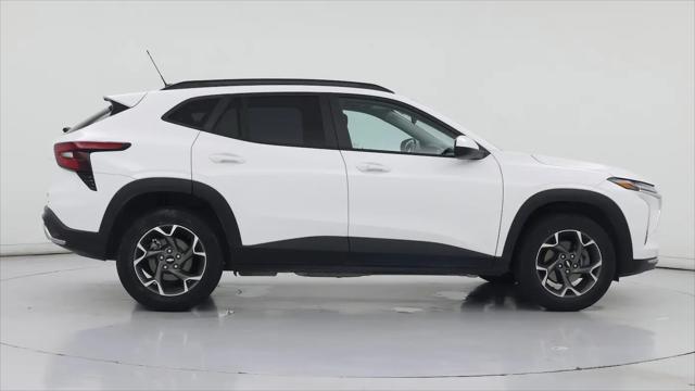 2025 Chevrolet Trax FWD LT