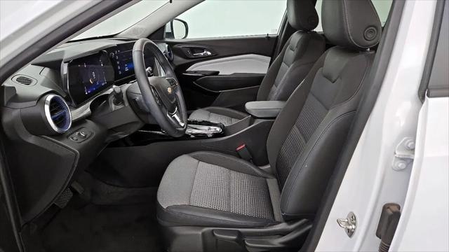 2025 Chevrolet Trax FWD LT