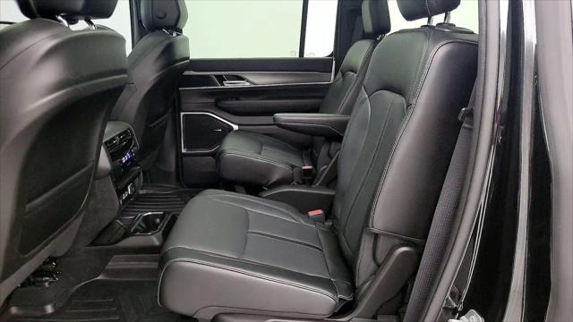 2023 Jeep Wagoneer Series II Carbide 4x4