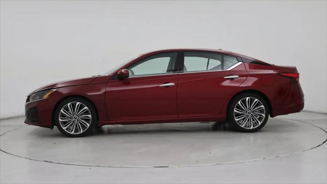 2023 Nissan Altima SL FWD