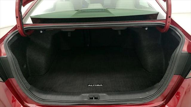 2023 Nissan Altima SL FWD