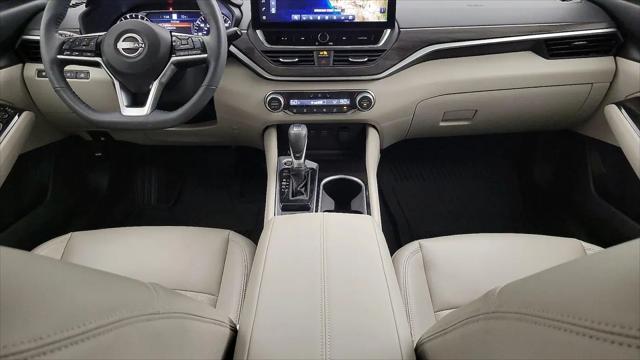 2023 Nissan Altima SL FWD