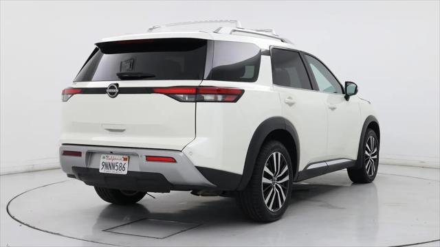2024 Nissan Pathfinder Platinum FWD