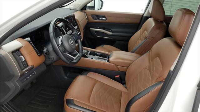 2024 Nissan Pathfinder Platinum FWD