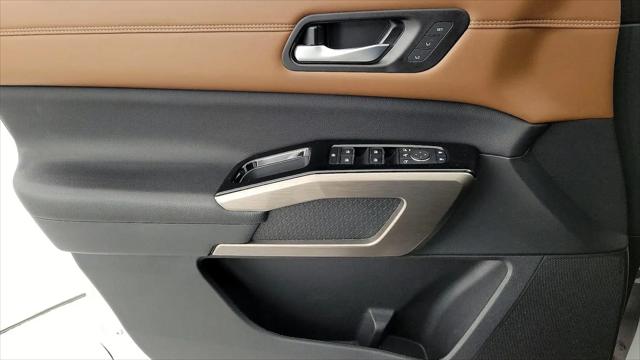 2024 Nissan Pathfinder Platinum FWD