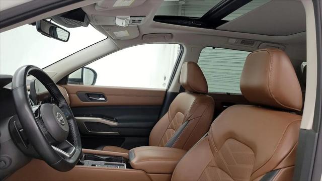 2024 Nissan Pathfinder Platinum FWD