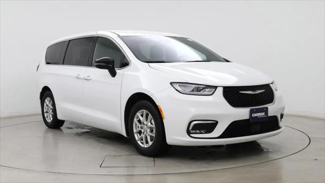 2025 Chrysler Pacifica Select for sale in Huntsville, AL