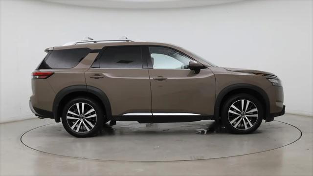 2025 Nissan Pathfinder Platinum FWD