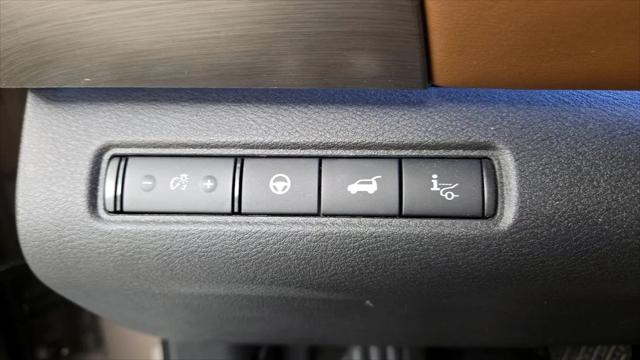 2025 Nissan Pathfinder Platinum FWD