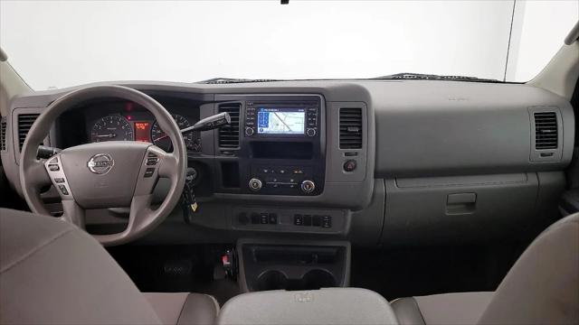2017 Nissan 3500 SV V8
