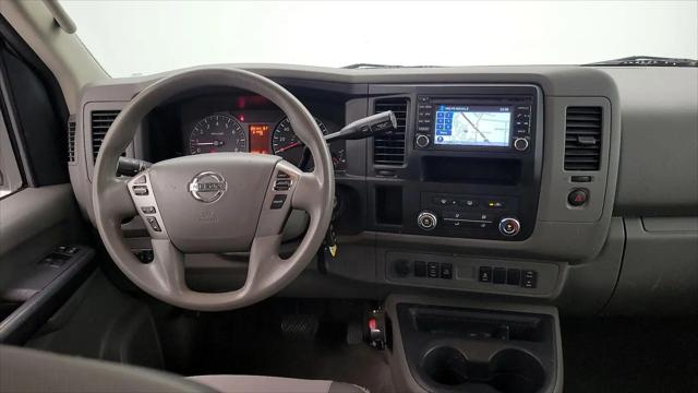 2017 Nissan 3500 SV V8
