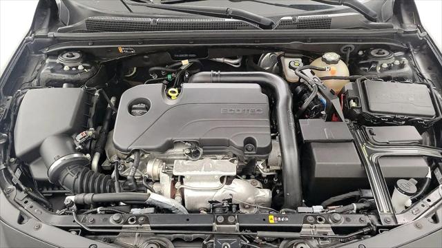 2022 Chevrolet Malibu FWD 1FL