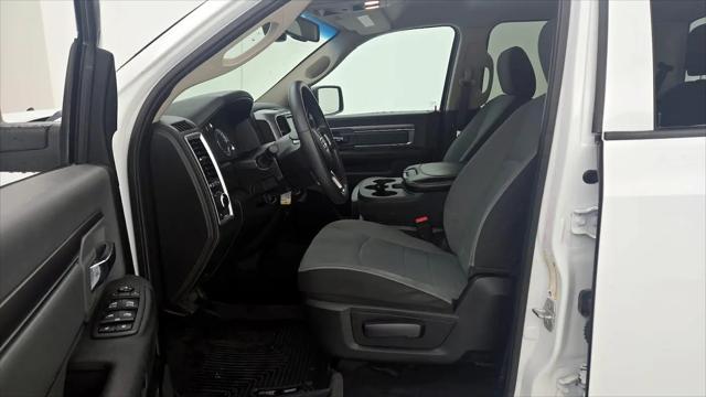 2022 Ram 1500 Classic SLT Crew Cab 4x4 5'7" Box