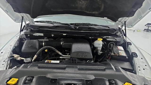 2022 Ram 1500 Classic SLT Crew Cab 4x4 5'7" Box