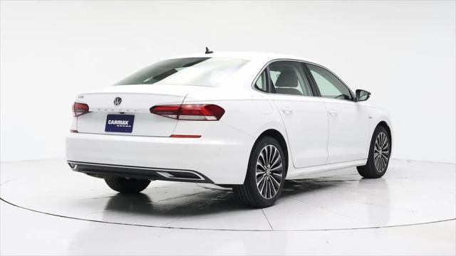 2022 Volkswagen Passat 2.0T Limited Edition
