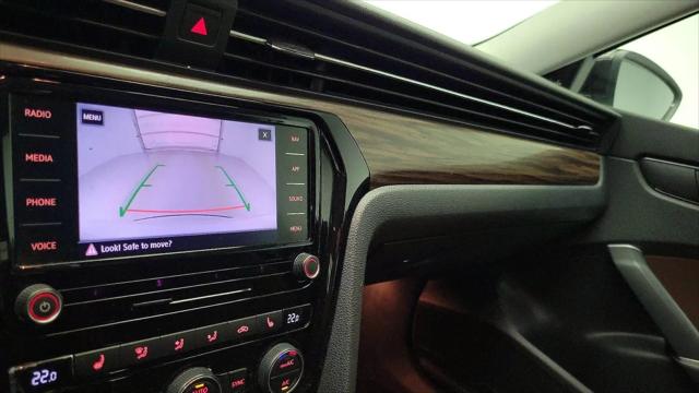 2022 Volkswagen Passat 2.0T Limited Edition