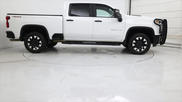 2020 Chevrolet Silverado 2500HD 4WD Crew Cab Standard Bed Custom