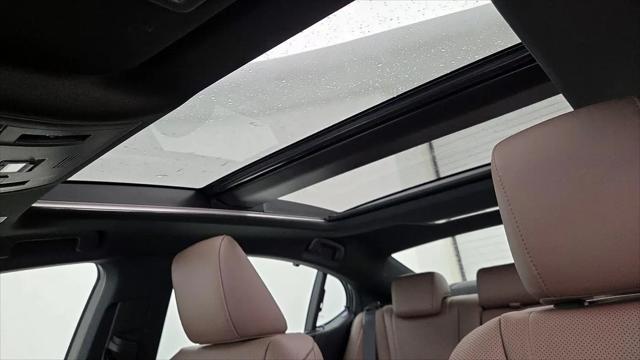 2025 Lexus ES 350 Ultra Luxury