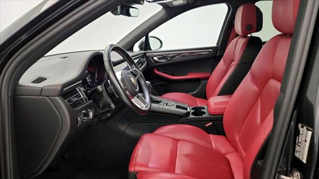 2021 Porsche Macan Macan