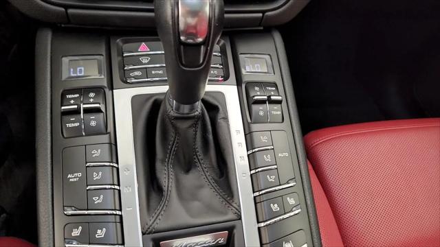 2021 Porsche Macan Macan
