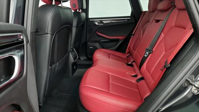 2021 Porsche Macan Macan