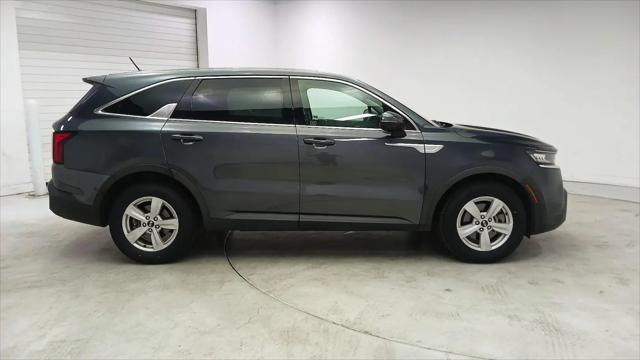 2021 Kia Sorento LX