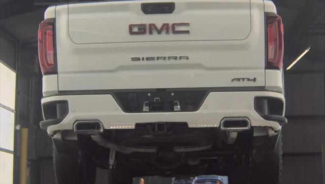 2023 GMC Sierra 1500 4WD Crew Cab Short Box AT4