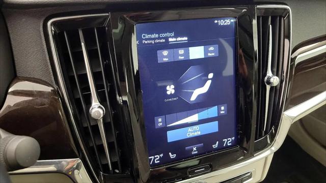 2019 Volvo S90 T5 Momentum