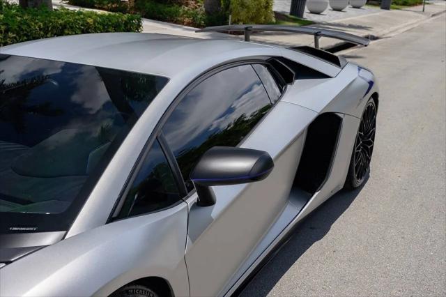 2016 Lamborghini Aventador LP750-4 Superveloce