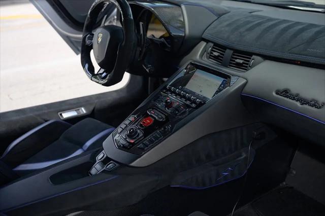 2016 Lamborghini Aventador LP750-4 Superveloce