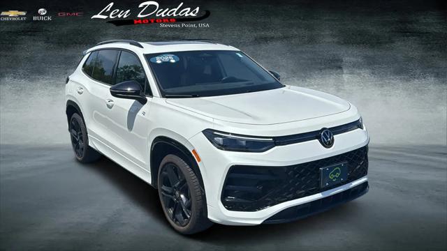 2025 Volkswagen Tiguan 2.0T SE R-Line Black for sale in Stevens Point, WI