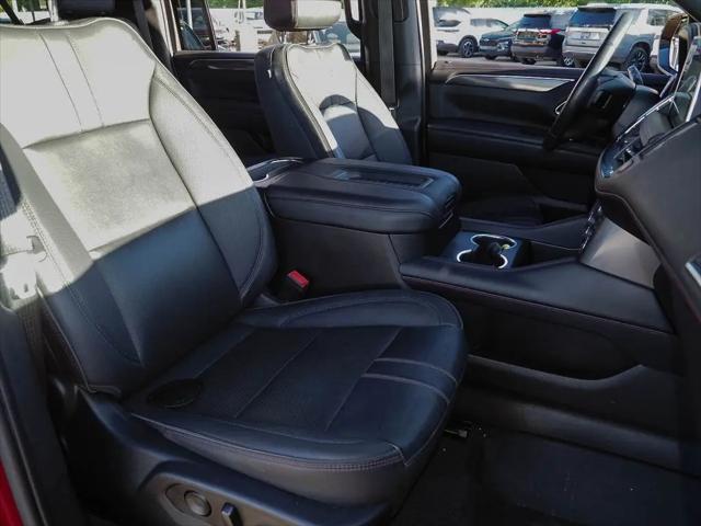 2022 Chevrolet Suburban 4WD RST