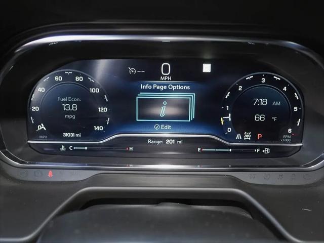 2022 Chevrolet Suburban 4WD RST