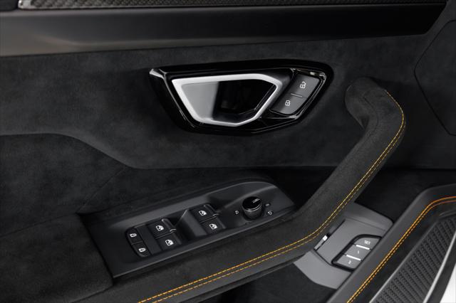2024 Lamborghini Urus Performante