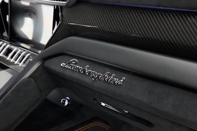 2024 Lamborghini Urus Performante