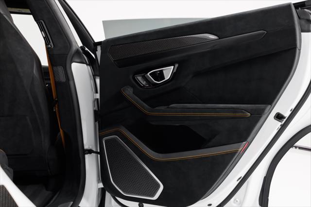 2024 Lamborghini Urus Performante